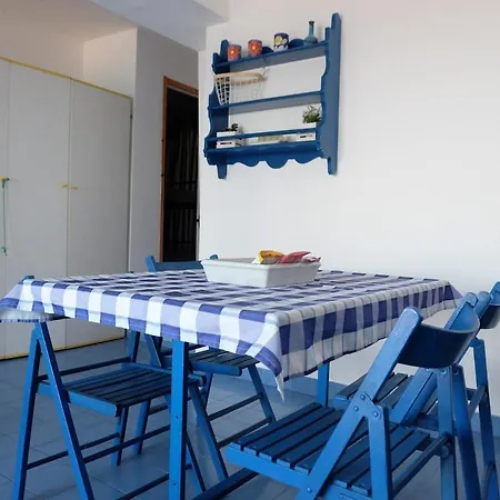 Casa La Terrazza - House On The Sea בית נופש